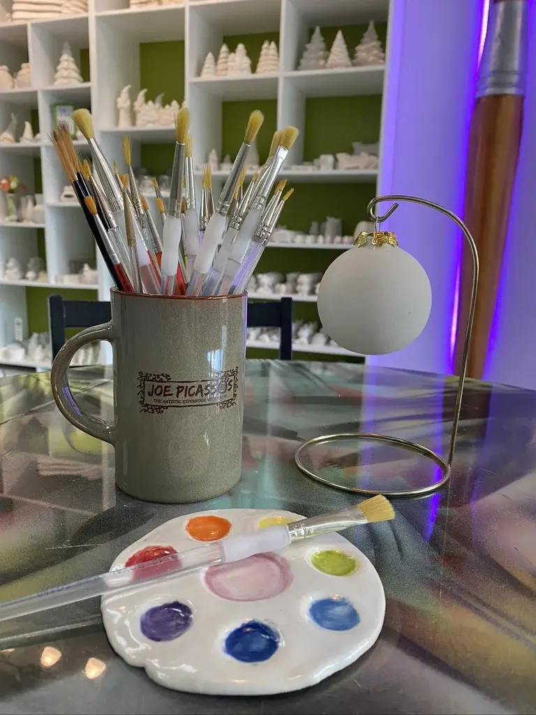 Photo from Joe Picasso's art studio in Wilton Manors, gallery image 103