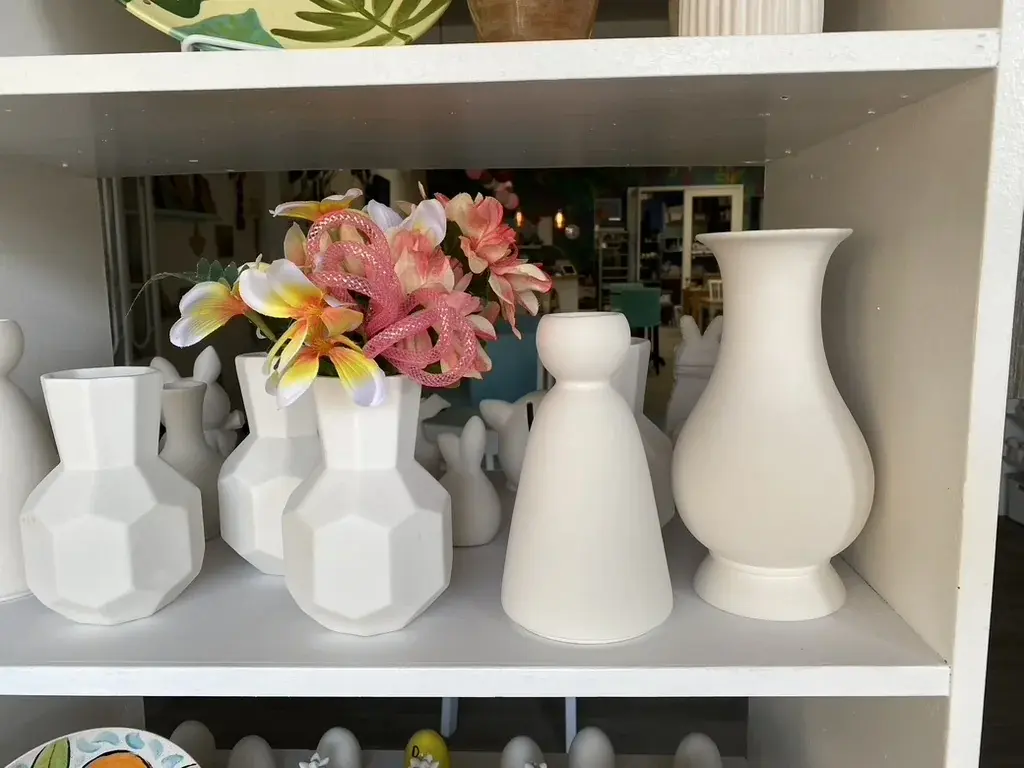 Photo from Joe Picasso's art studio in Wilton Manors, gallery image 124