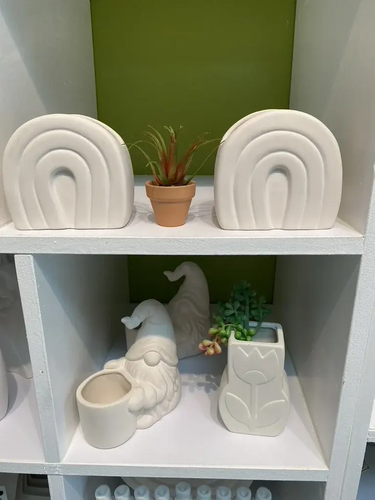 Shelf piece showing brushwork and glaze